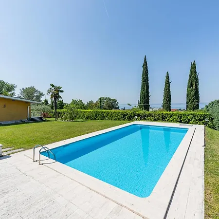빌라 Belvedere, Piscina Privata